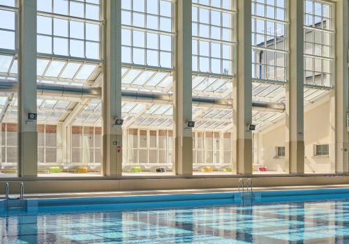 Forzon - Neptunium zwembad - atrium - glazen dak - glassroof 